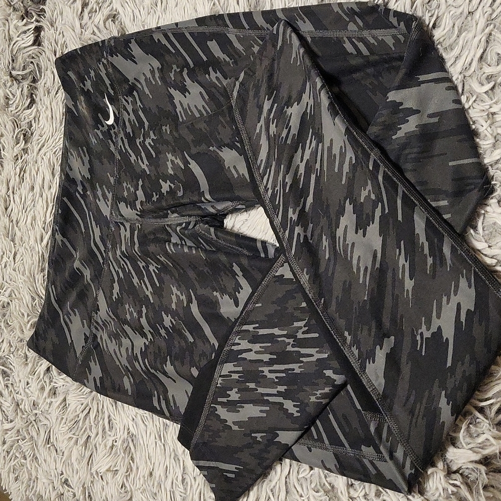 Nike Black and Gray Camouflage Leggings